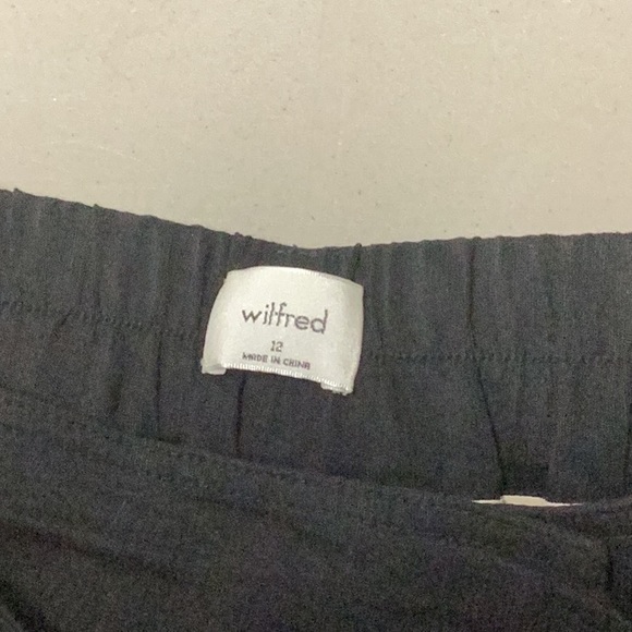 Wilfred Black Paperbag Waist Loose Fit Pants - Picture 2 of 9